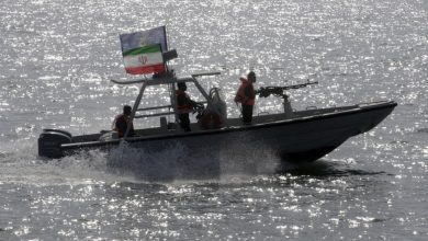 تهديد إيران بطرد الدول الثلاثة